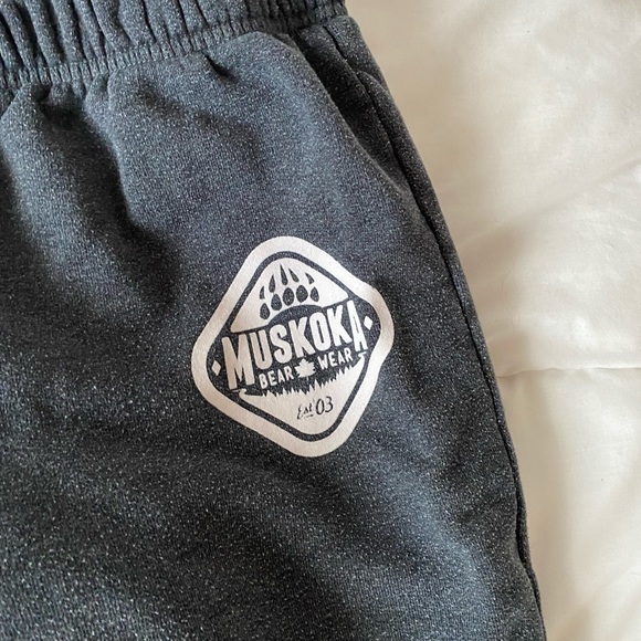 muskoka bear wear sweatpants - Picture 4 of 5